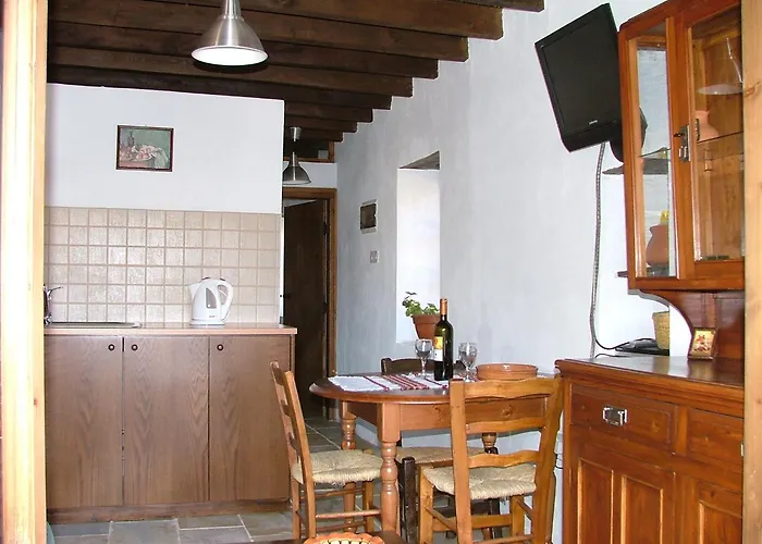 Anoi 1-Bedroom Country House